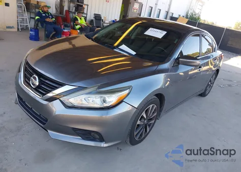 2017 Nissan Altima 2.5/2.5 S/2.5 Sl/2.5 Sr/2.5 Sv z USA, uszkodzony, nr VIN 1N4AL3AP6HC118711